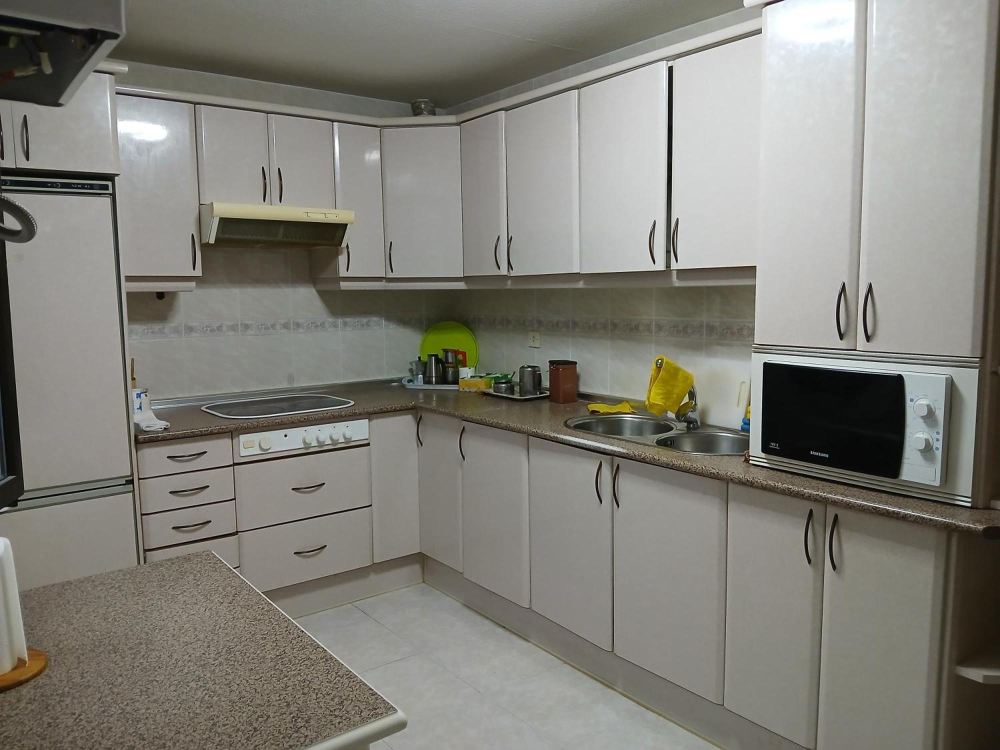 Habitacion Privada Triple Toledo Exterior photo